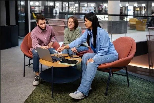 Como a flexibilidade dos espaços colaborativos impulsionam o crescimento corporativo e social de pequenos empresários