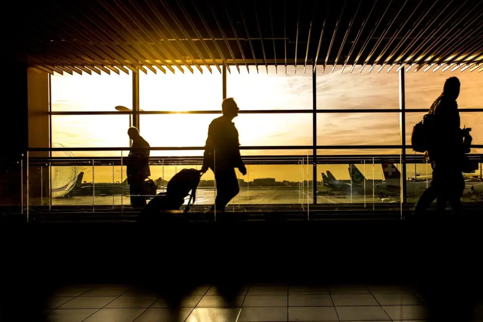 Vai viajar a trabalho? Veja os serviços que um Business Center pode oferecer